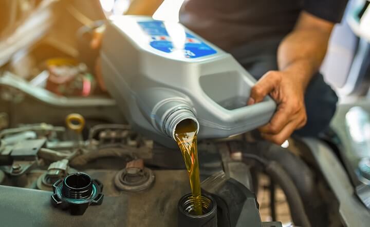Signs You Might Need An Oil Change